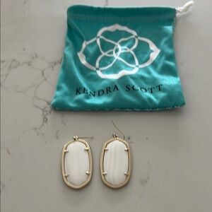 Kendra Scott Ivory and Gold Drop Earrings